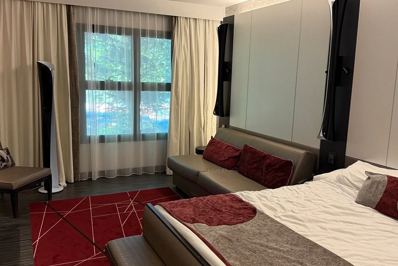 Disney's Hotel New York – The Art of Marvel — ภาพห้องพักและบรรยากาศ