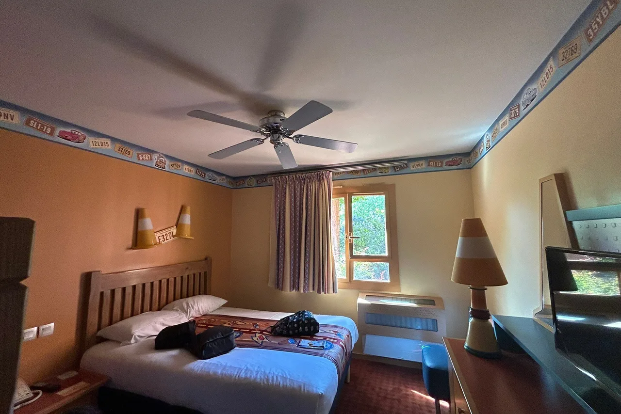 Disney's Hotel Santa Fe — ภาพห้องพักและบรรยากาศ