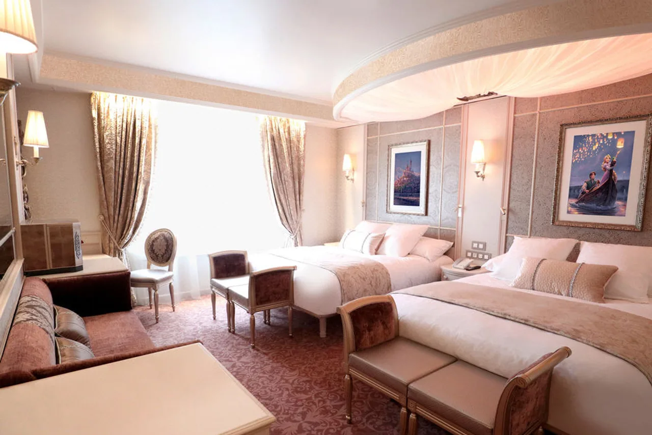 Disneyland Hotel (Paris) — ภาพห้องพักและบรรยากาศ