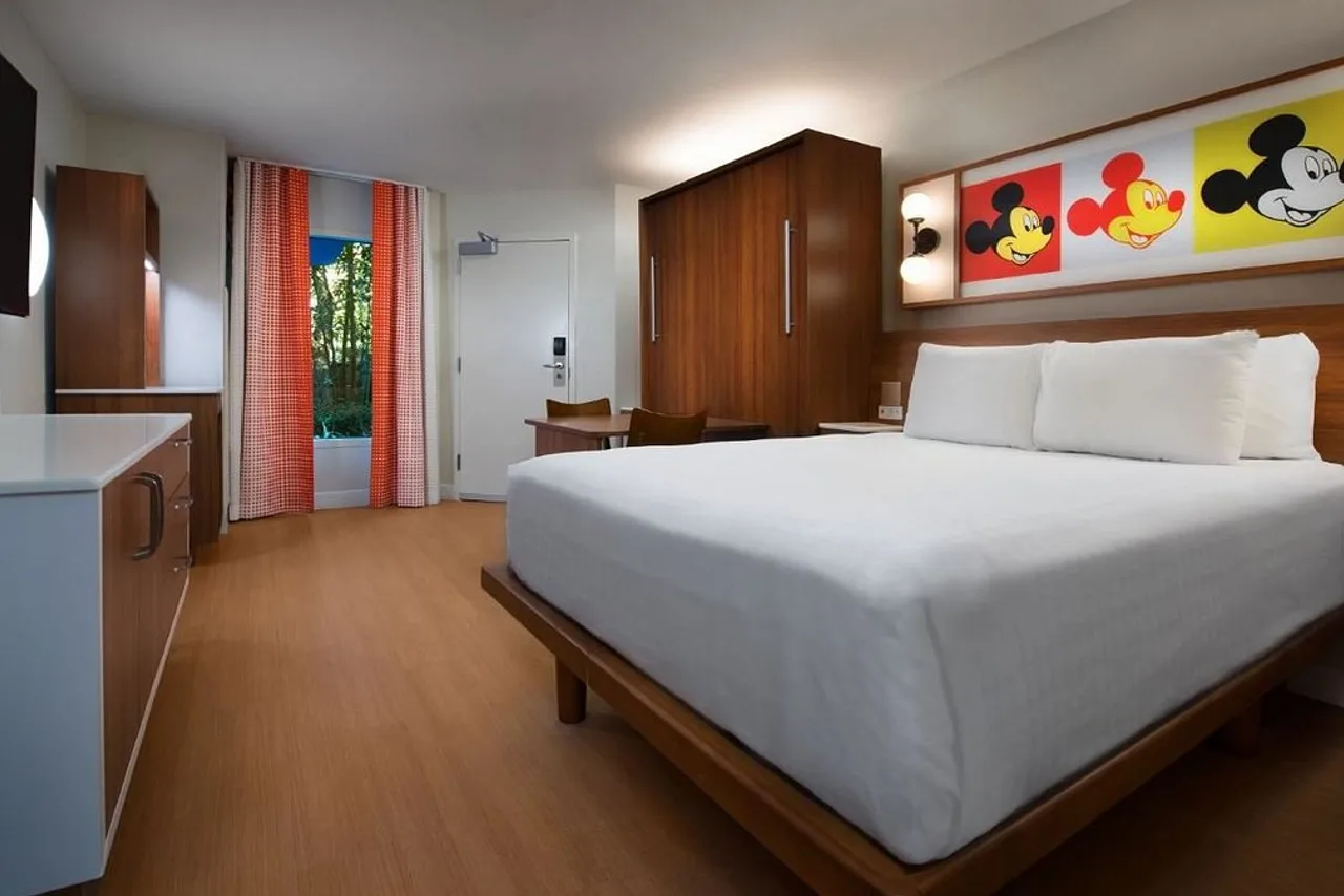 Disney's Pop Century Resort — ภาพห้องพักและบรรยากาศ