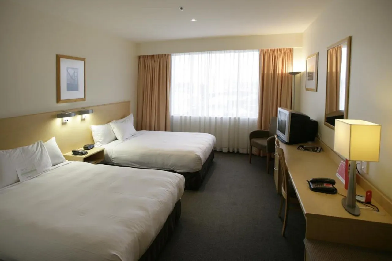 Distinction Palmerston North Hotel — rooms and atmosphere