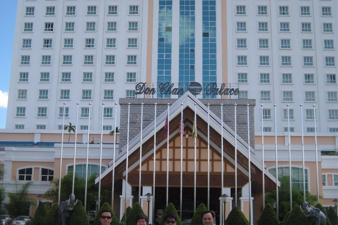 Don Chan Palace Hotel & Convention — ภาพห้องพักและบรรยากาศ