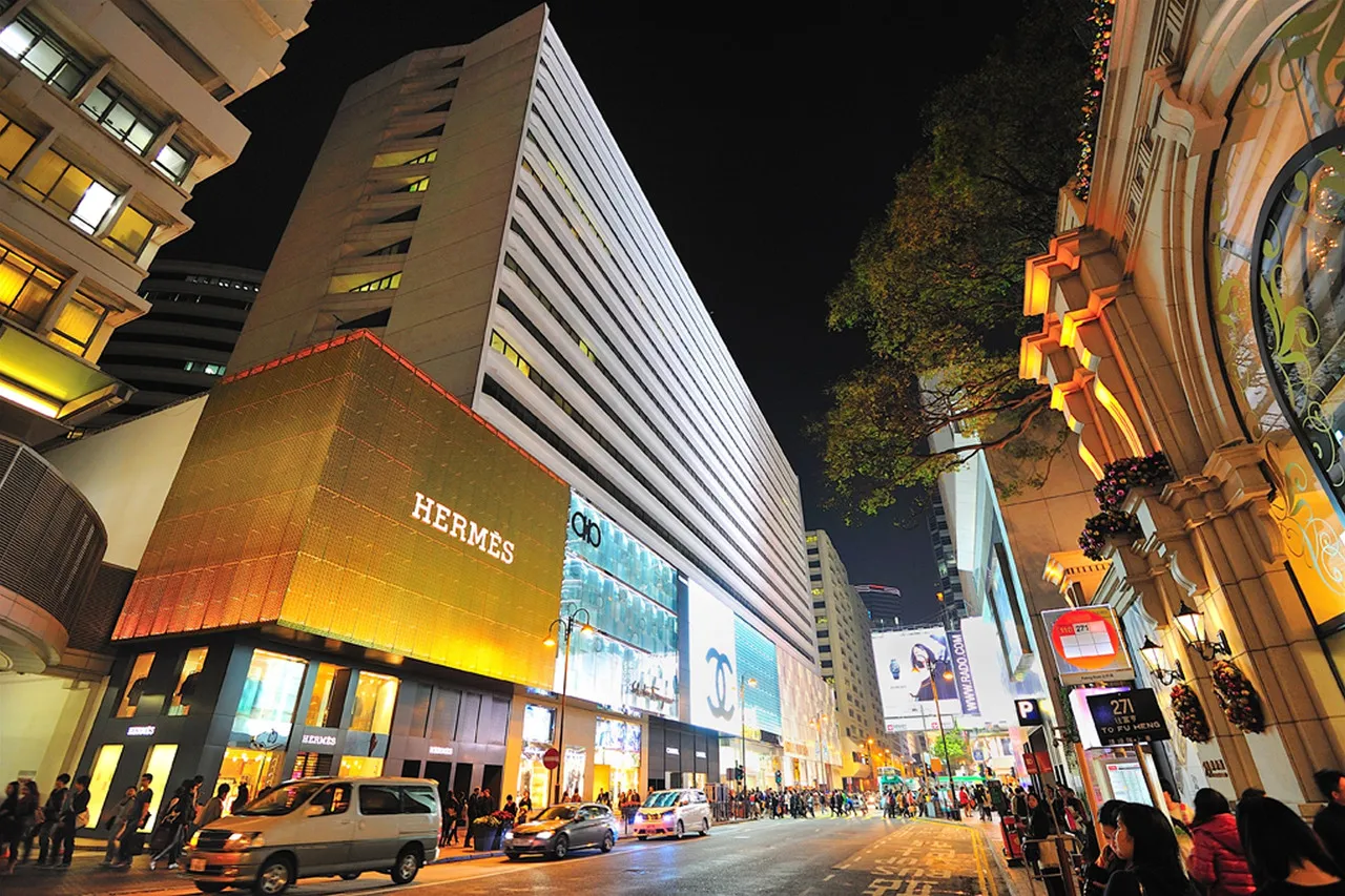 Dorsett Mongkok — rooms and atmosphere