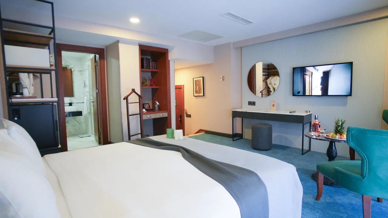 Dosso Dossi Hotels Old City — rooms and atmosphere