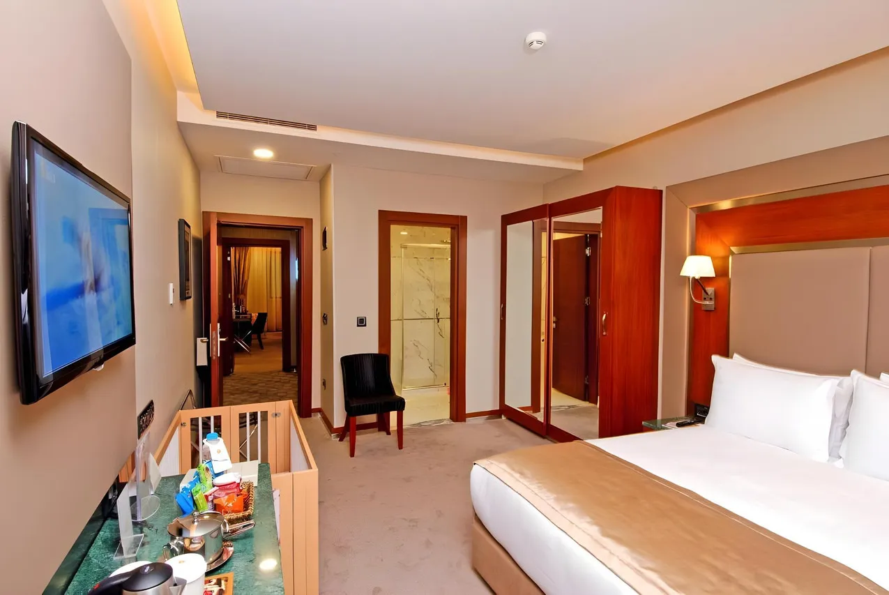 Dosso Dossi Hotels Old City — rooms and atmosphere