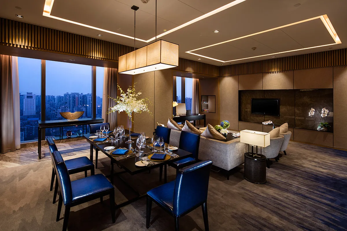 DoubleTree by Hilton Hotel Chongqing - Nan'an — rooms and atmosphere