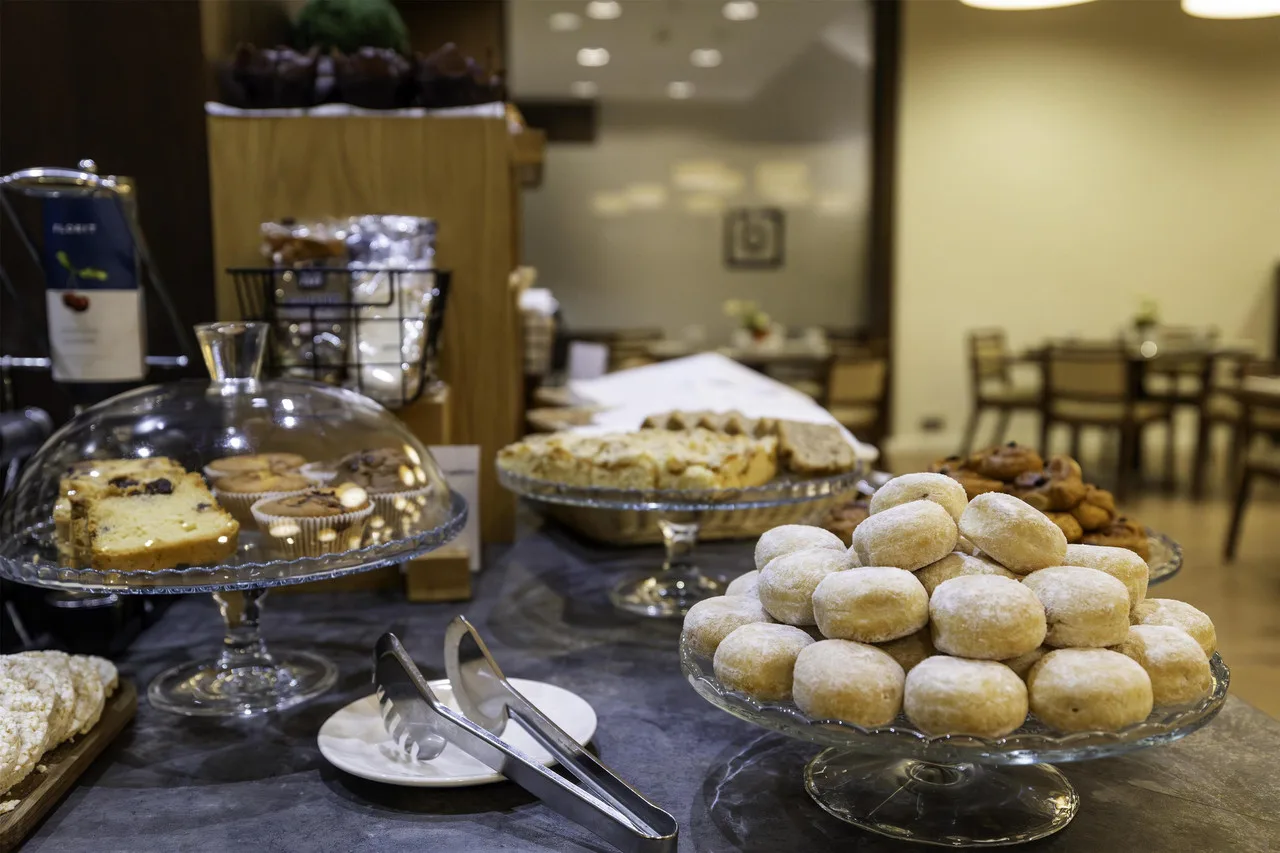 DoubleTree by Hilton Kosice — ภาพห้องพักและบรรยากาศ