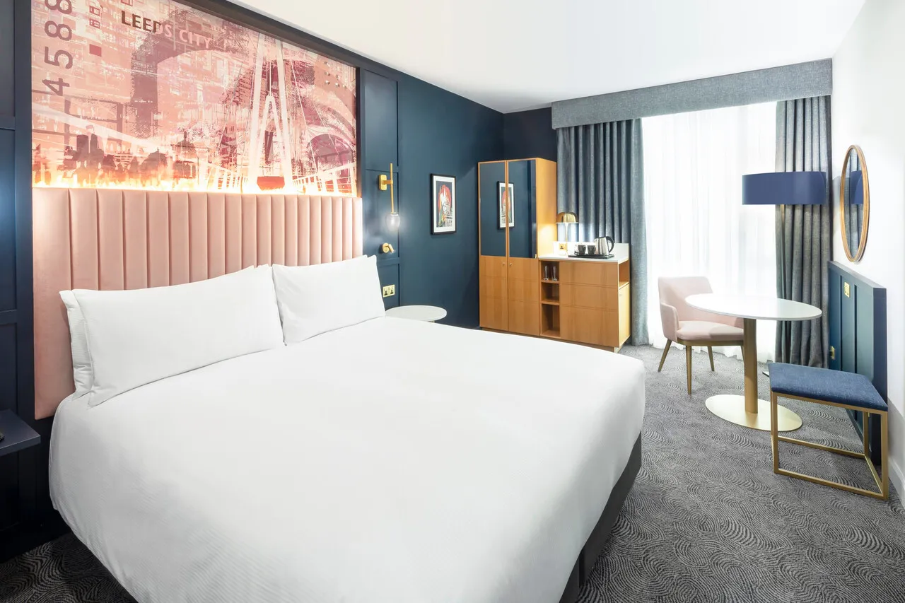 DoubleTree by Hilton Leeds — rooms and atmosphere