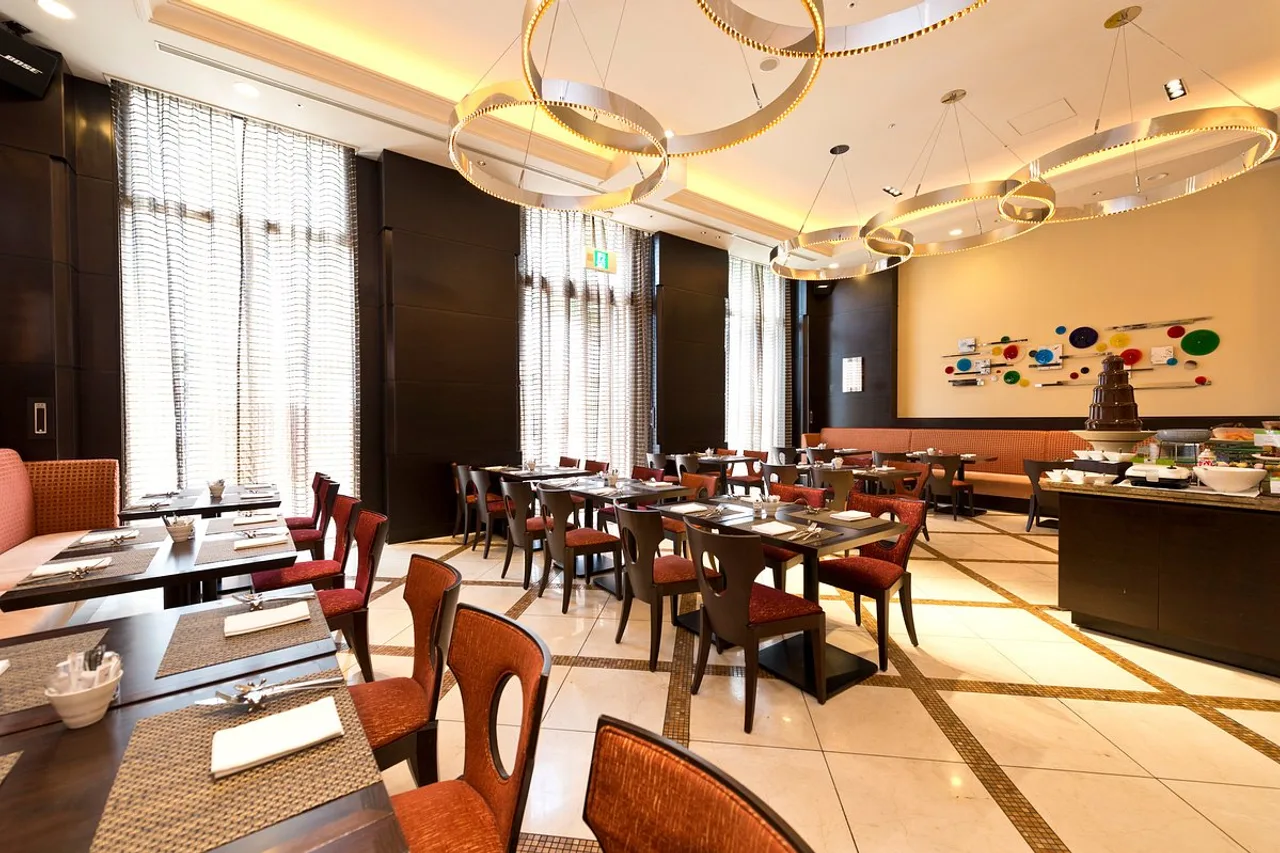 DoubleTree by Hilton Naha — ภาพห้องพักและบรรยากาศ