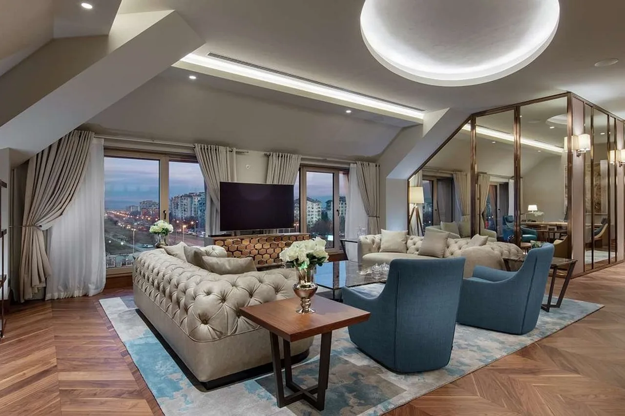 DoubleTree by Hilton Skopje — ภาพห้องพักและบรรยากาศ