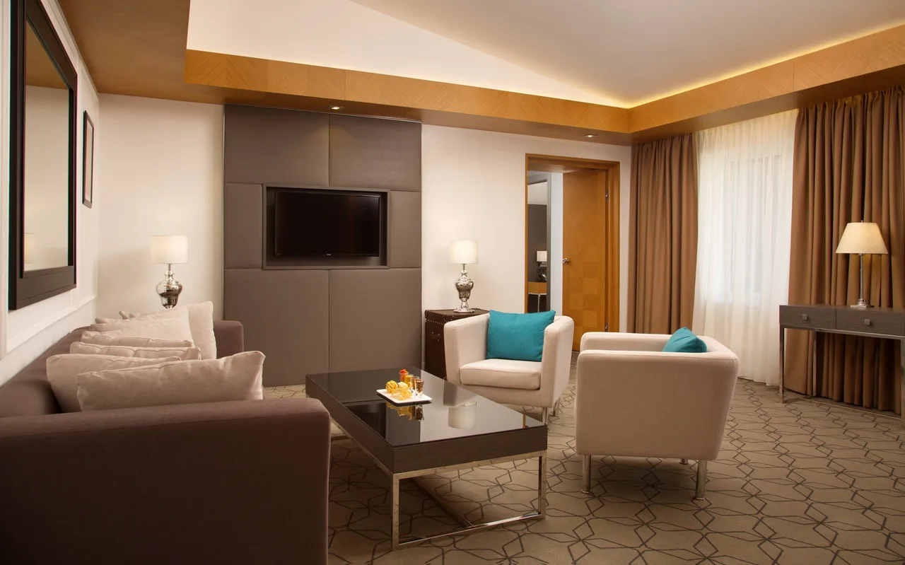 DoubleTree by Hilton Kazan City Center — rooms and atmosphere
