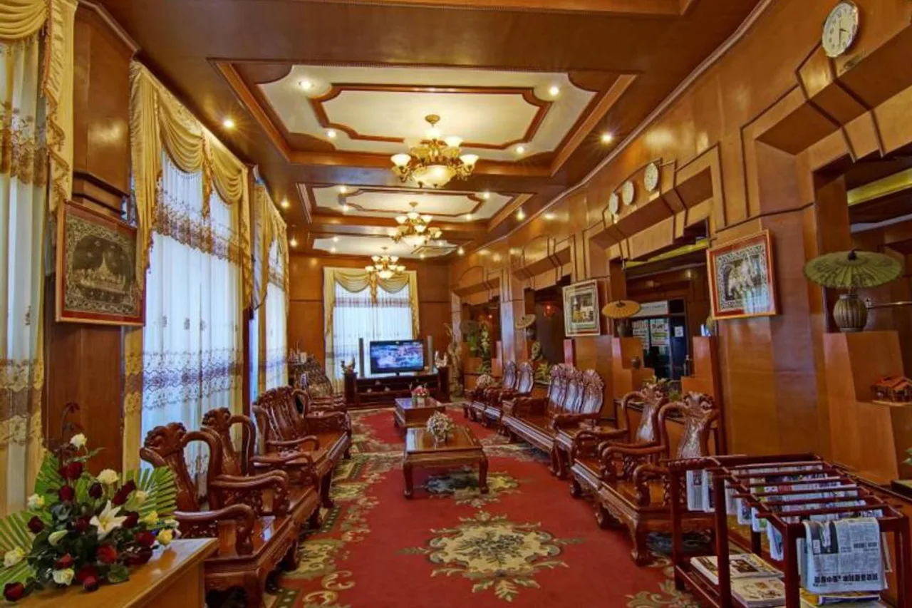 Downtown @ Mandalay — rooms and atmosphere