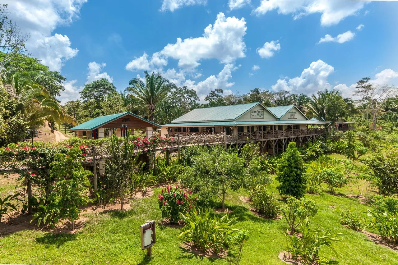 Dream Valley Belize — ภาพห้องพักและบรรยากาศ