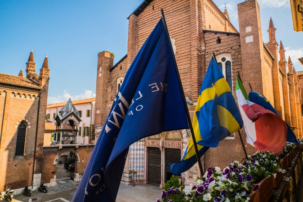 Due Torri Hotel — rooms and atmosphere