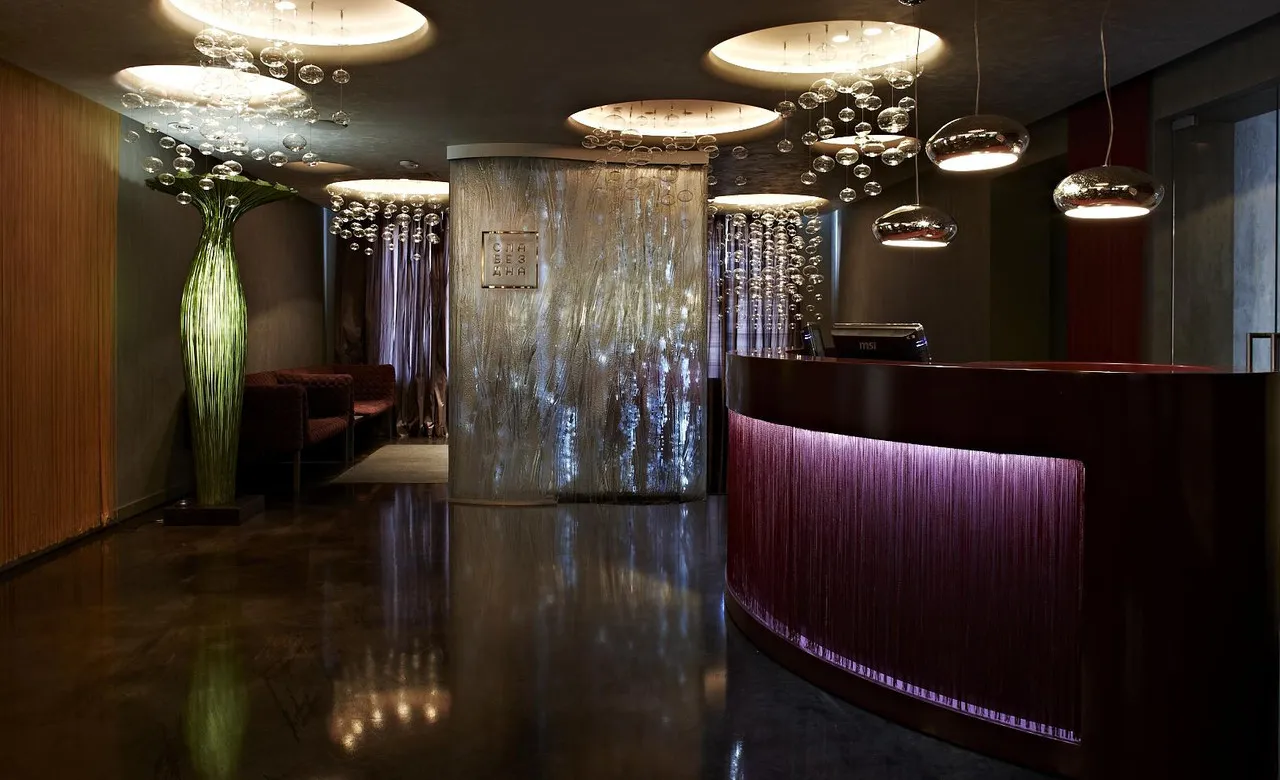 Dvor Podznoeva — Business Building — rooms and atmosphere