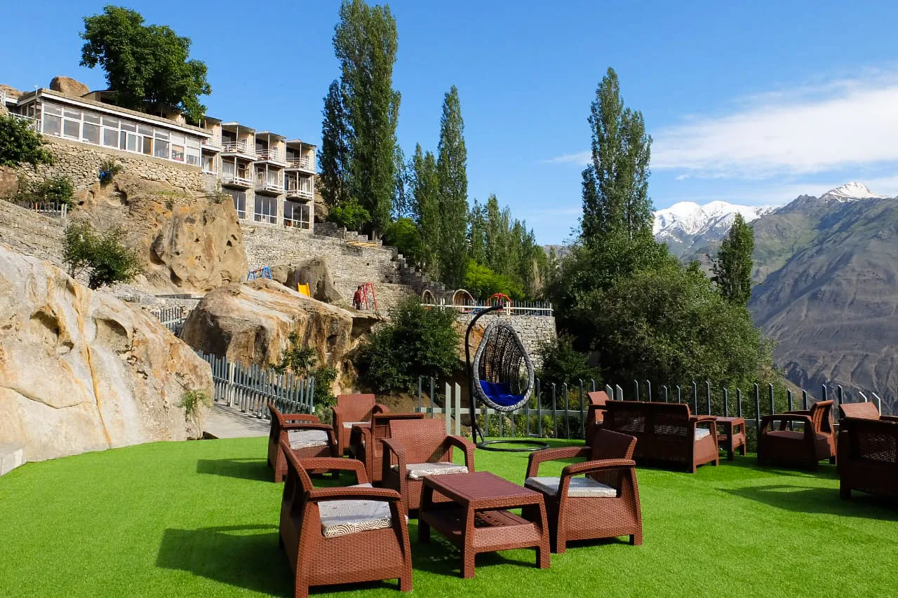 Eagle's Nest Hotel — ภาพห้องพักและบรรยากาศ