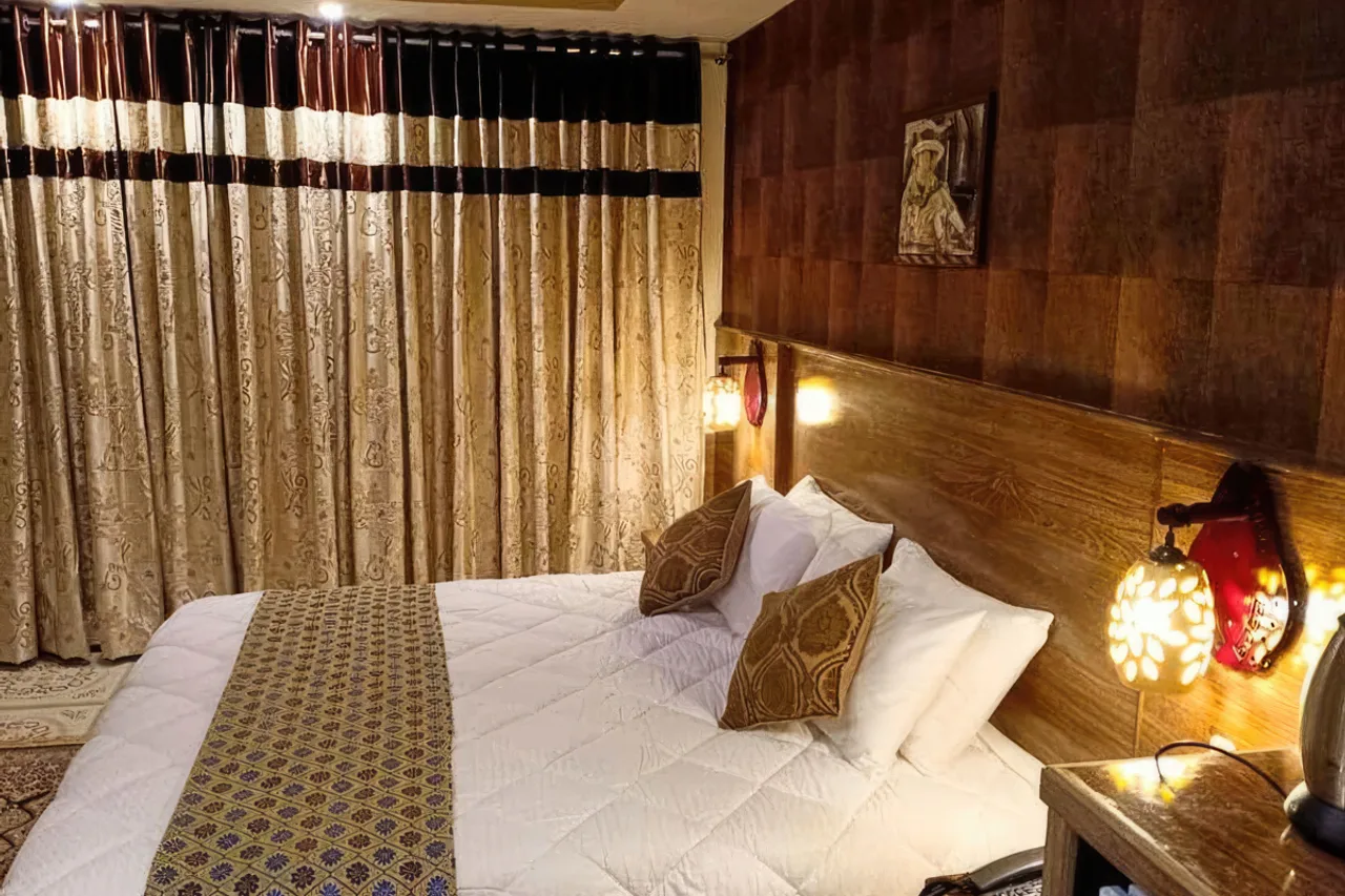 Eagle's Nest Hotel — ภาพห้องพักและบรรยากาศ