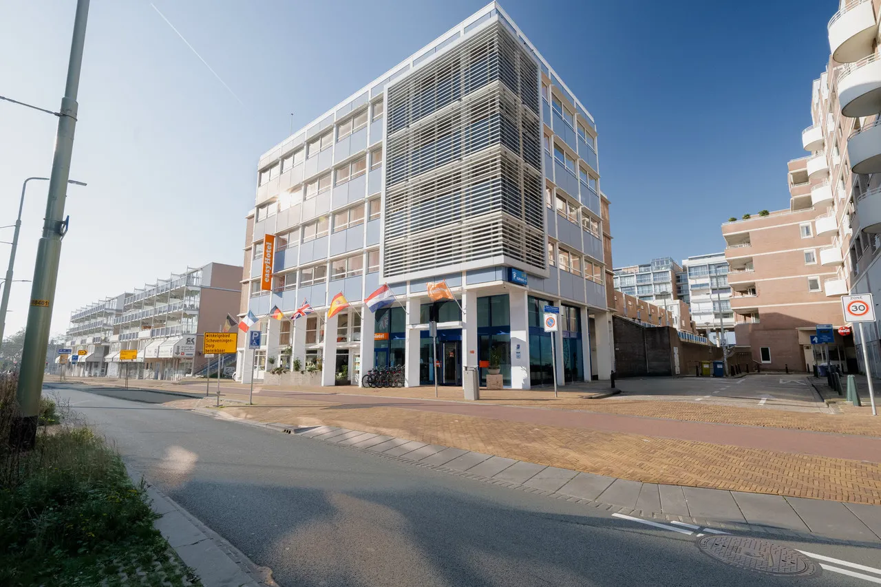 easyHotel The Hague Scheveningen Beach — rooms and atmosphere