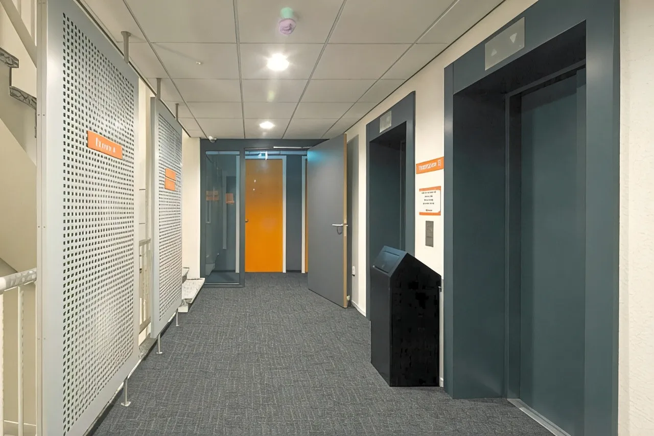 easyHotel The Hague Scheveningen Beach — rooms and atmosphere