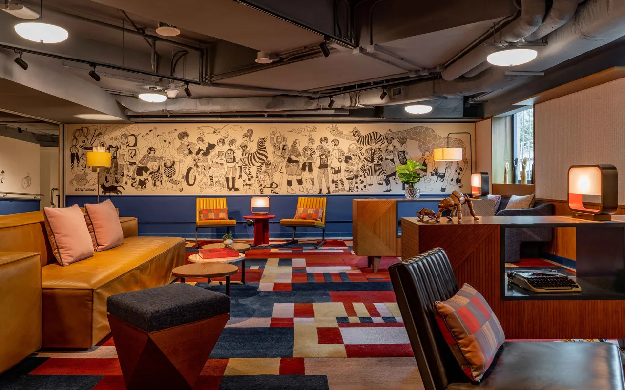 Eaton HK — rooms and atmosphere