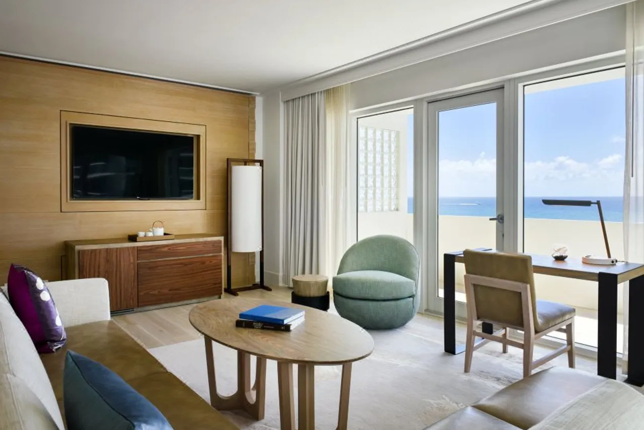Eden Roc Miami Beach — ภาพห้องพักและบรรยากาศ