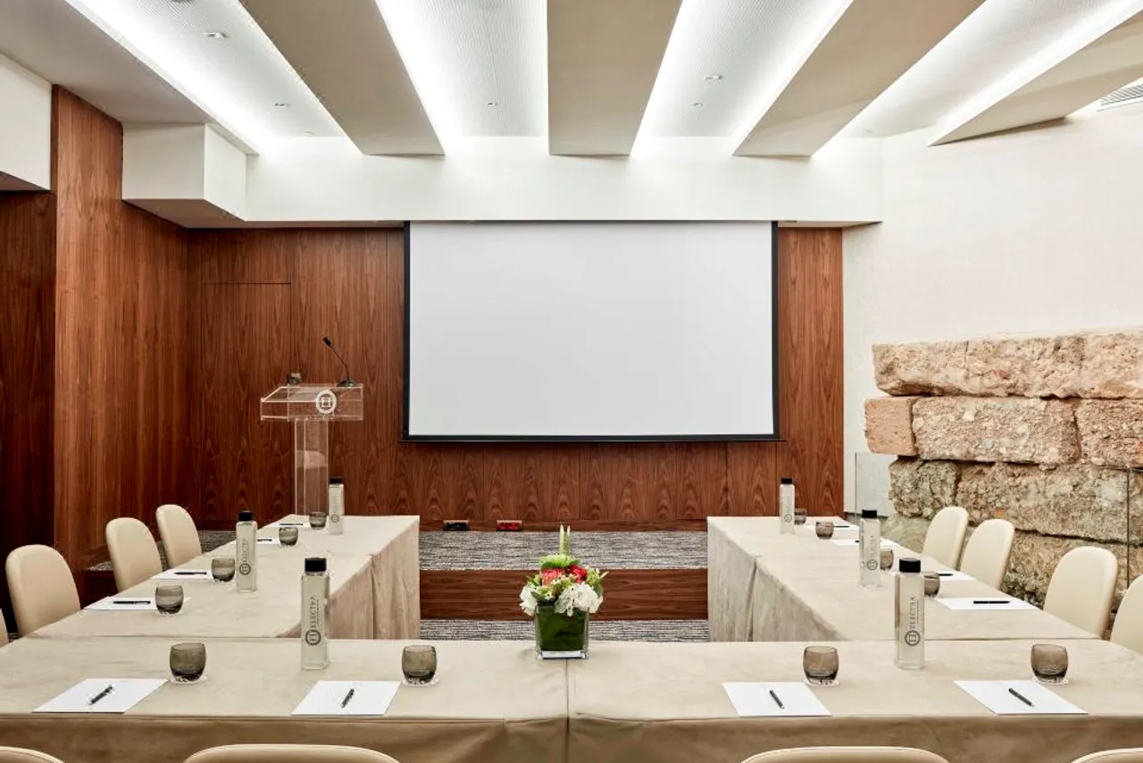 Electra Metropolis Athens — rooms and atmosphere