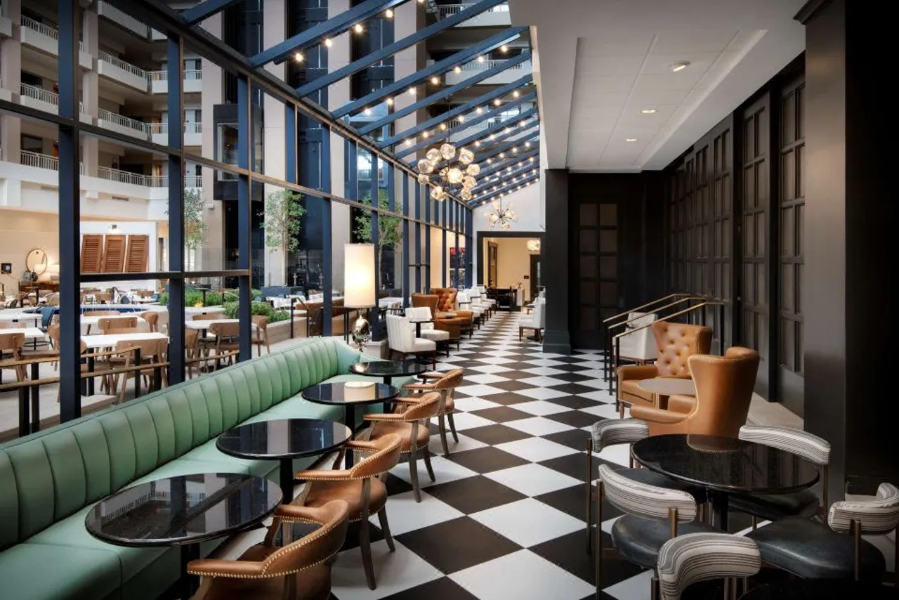 Embassy Suites by Hilton Atlanta Buckhead — ภาพห้องพักและบรรยากาศ