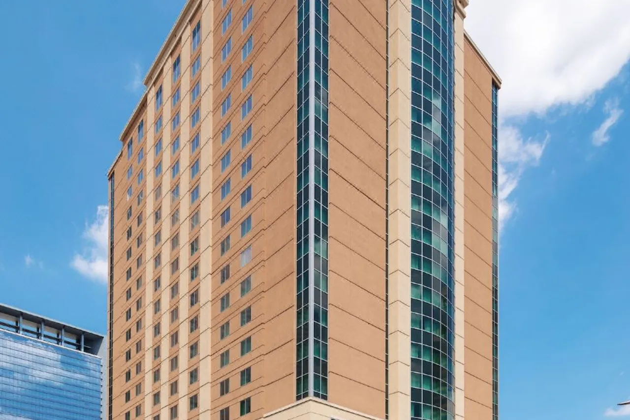 Embassy Suites by Hilton Houston Downtown — โรงแรมในฮิวสตัน