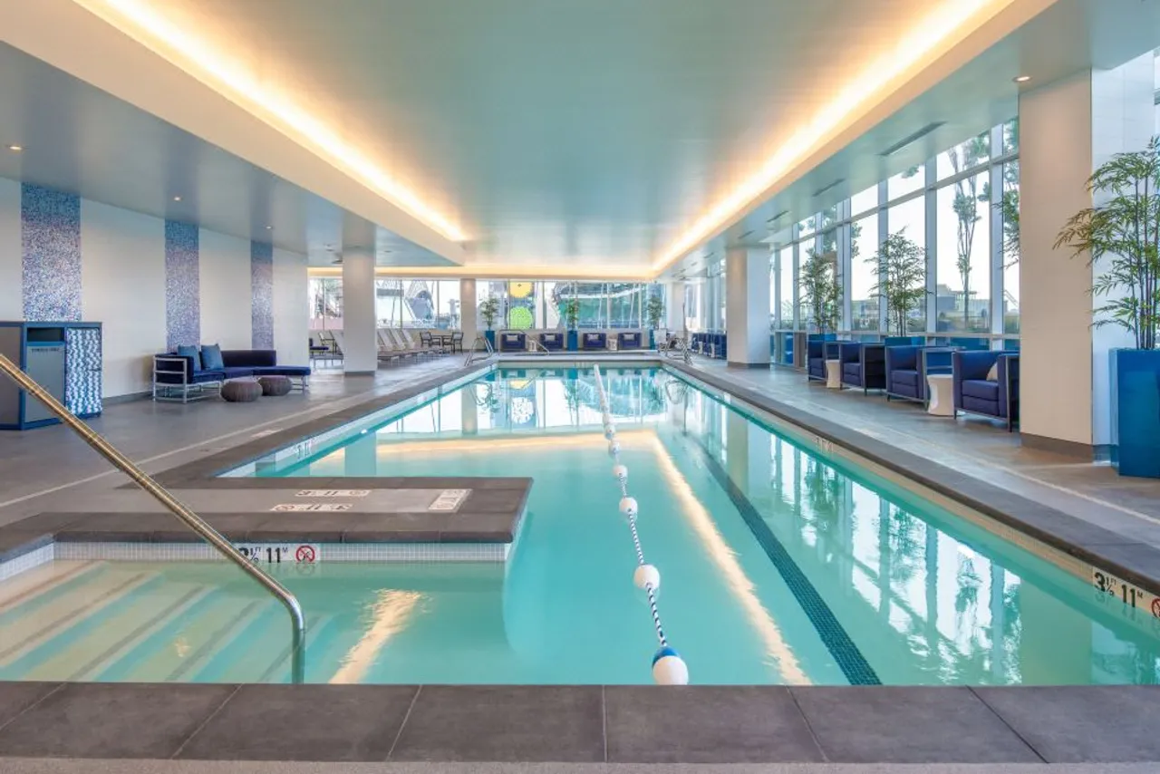 Embassy Suites by Hilton Seattle Downtown Pioneer Square — ภาพห้องพักและบรรยากาศ