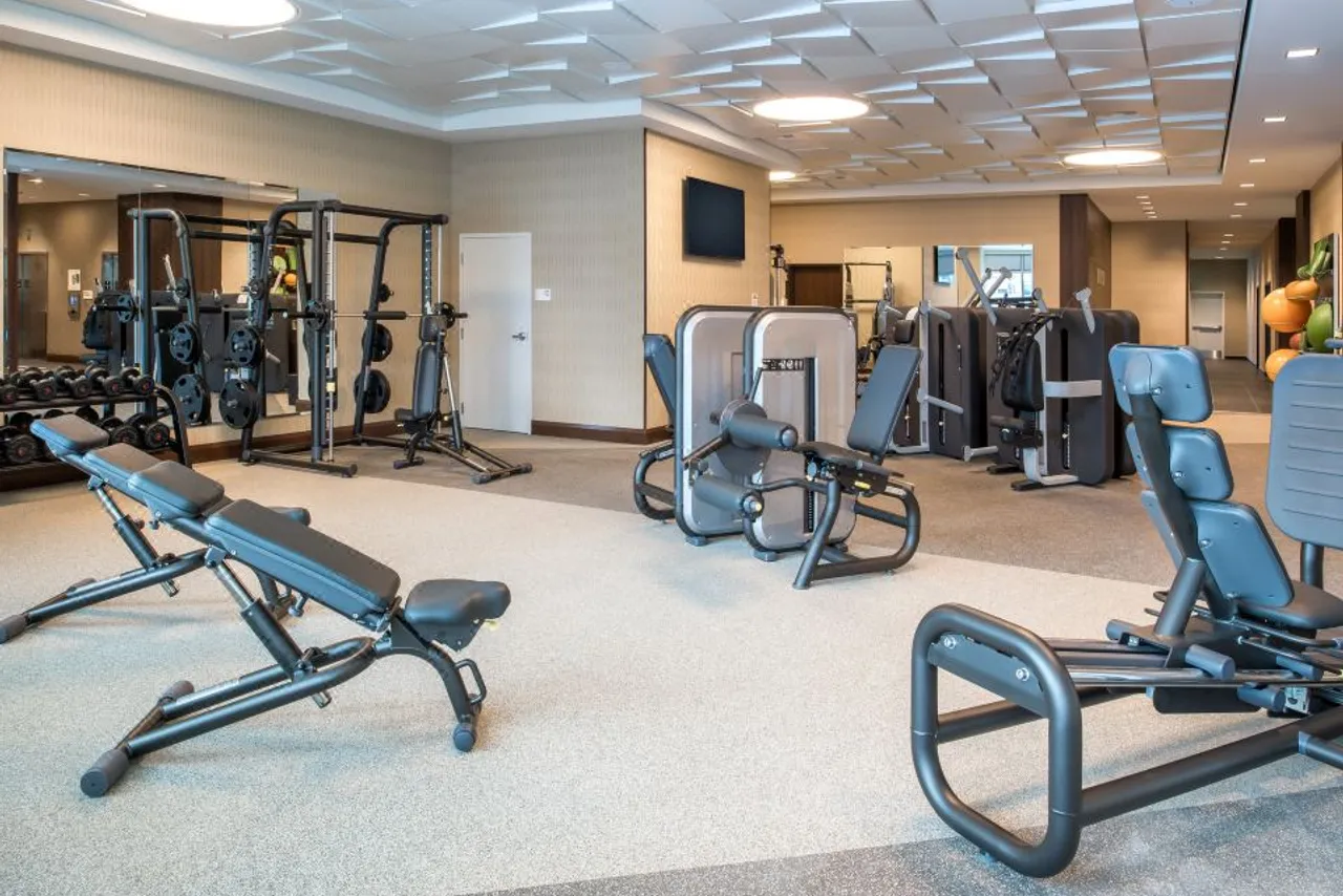 Embassy Suites by Hilton Seattle Downtown Pioneer Square — ภาพห้องพักและบรรยากาศ