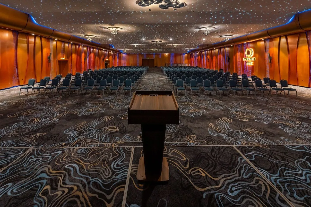 Emerald Hotel Pristina — rooms and atmosphere