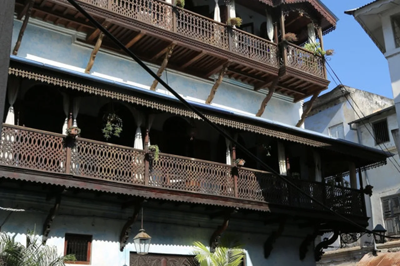 Emerson Spice Hotel — ภาพห้องพักและบรรยากาศ
