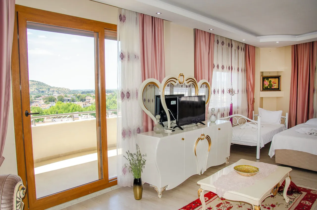 Ephesus Palace — rooms and atmosphere
