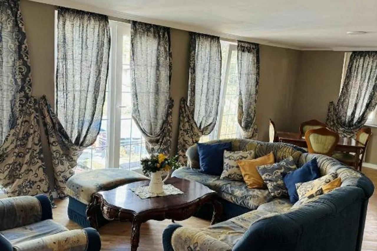 Erik's Guest House — ภาพห้องพักและบรรยากาศ