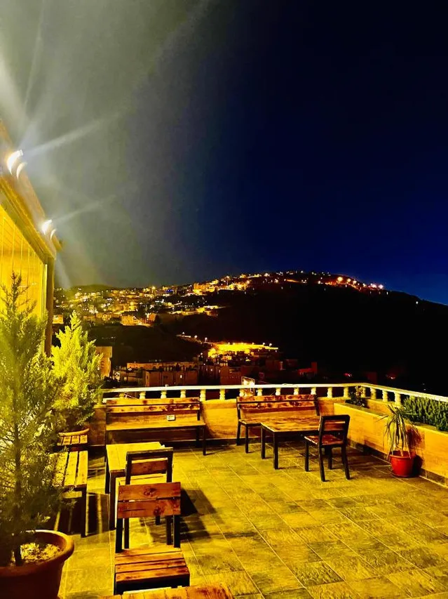 Esperanza Petra — rooms and atmosphere