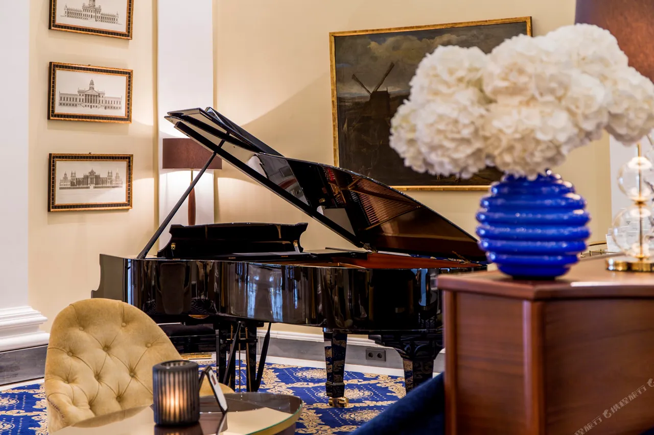 Excelsior Hotel Ernst am Dom — ภาพห้องพักและบรรยากาศ