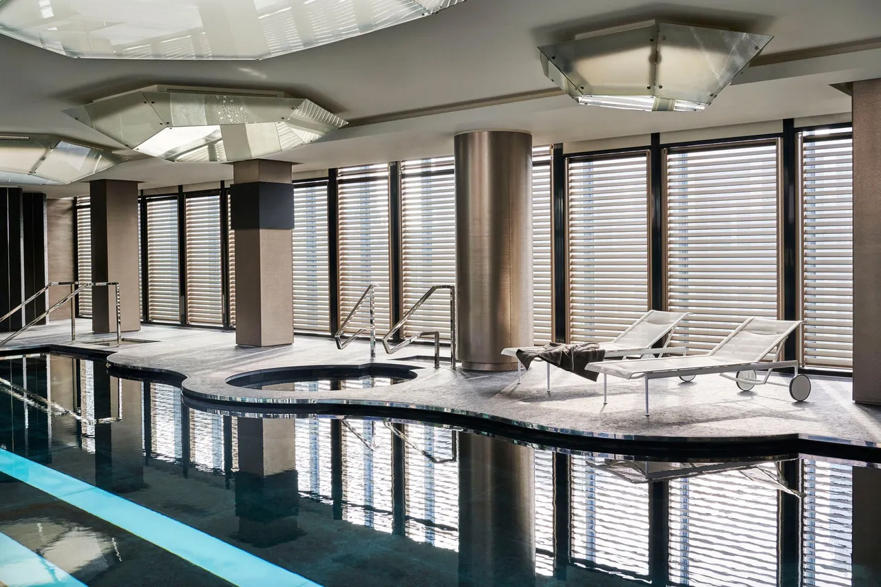 Excelsior Hotel Gallia, a Luxury Collection Hotel, Milan — rooms and atmosphere