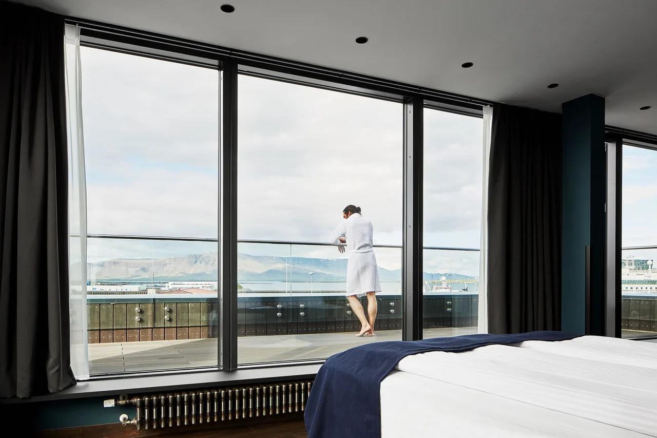 Exeter Hotel by Keahotels — rooms and atmosphere