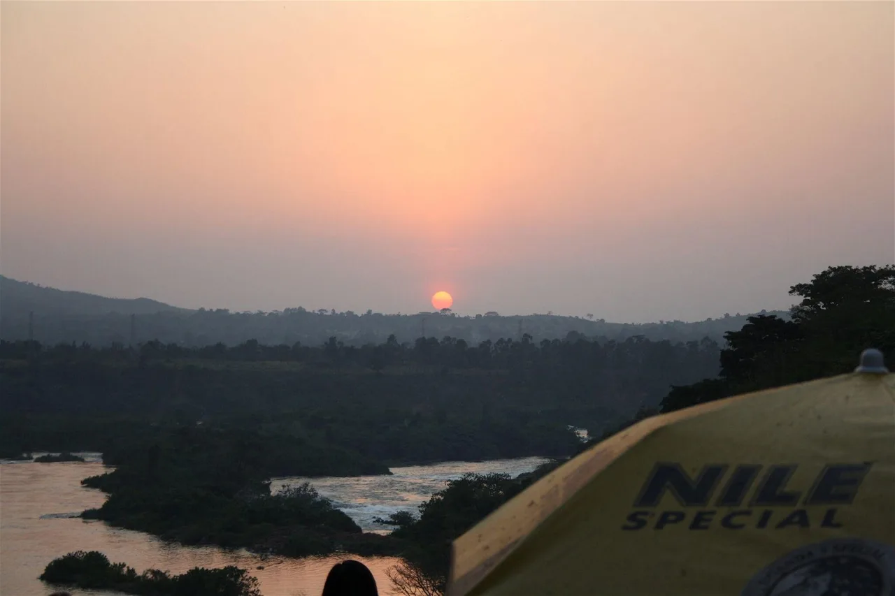Explorers River Camp — ภาพห้องพักและบรรยากาศ