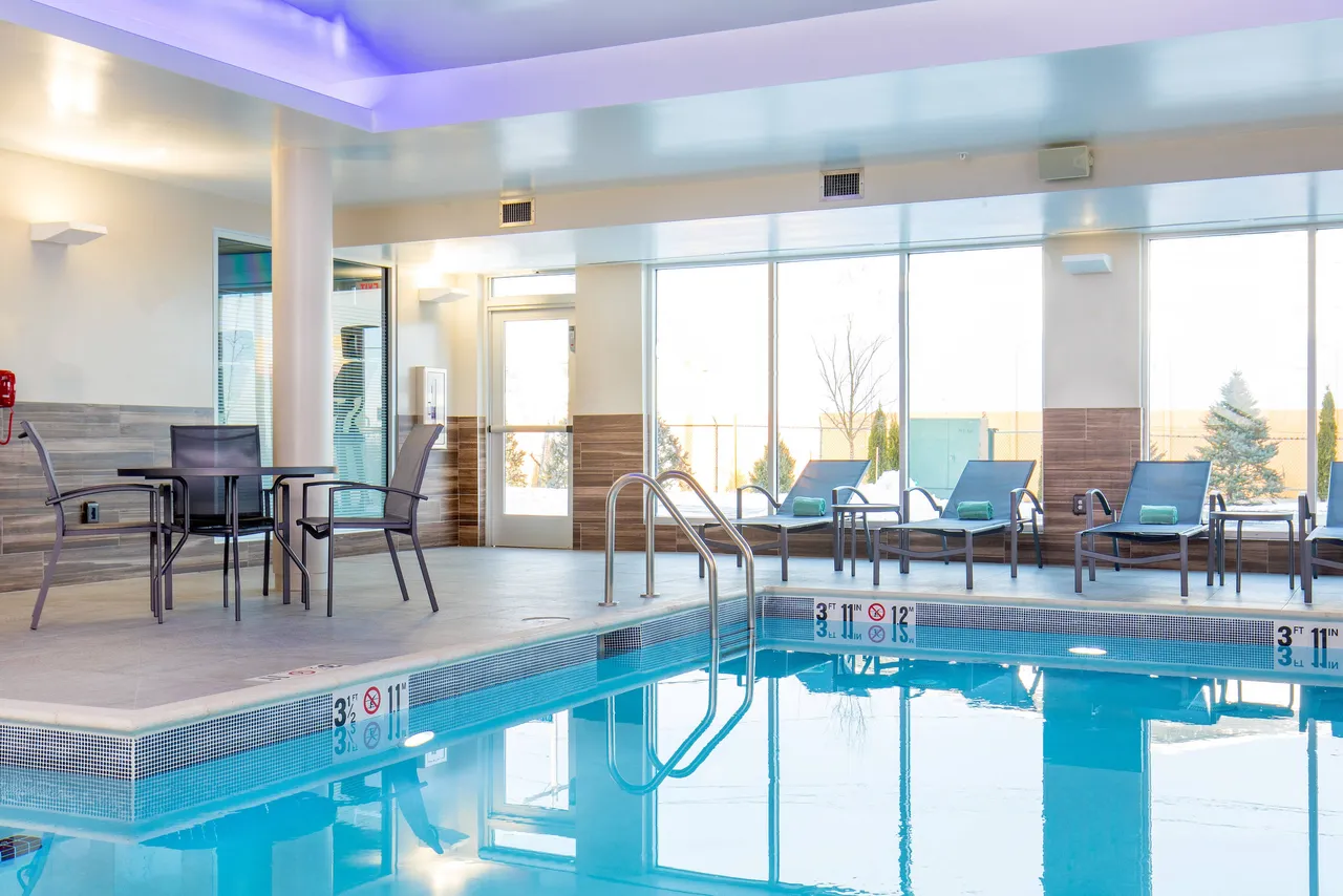 Fairfield Inn & Suites by Marriott Boston Walpole — ภาพห้องพักและบรรยากาศ
