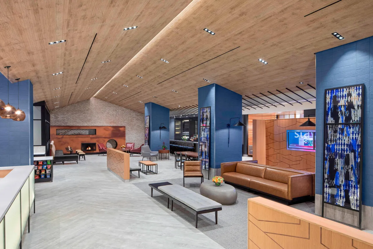 Fairfield Inn & Suites Marriott Manhattan/Times Square South — rooms and atmosphere