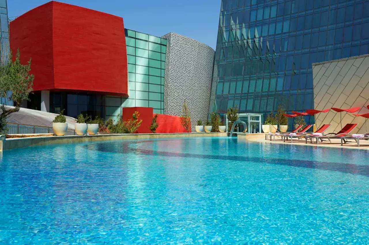 Fairmont Baku, Flame Towers — ภาพห้องพักและบรรยากาศ