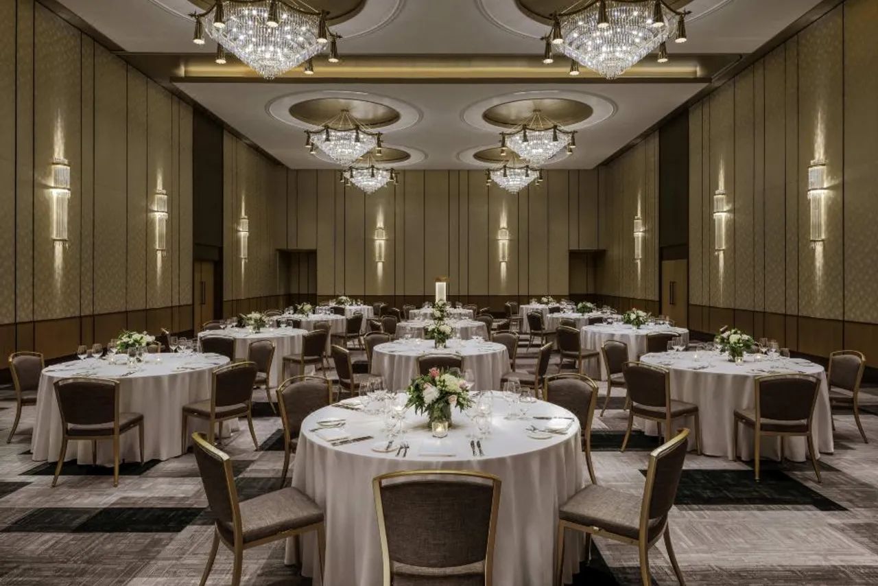 Fairmont Century Plaza — ภาพห้องพักและบรรยากาศ