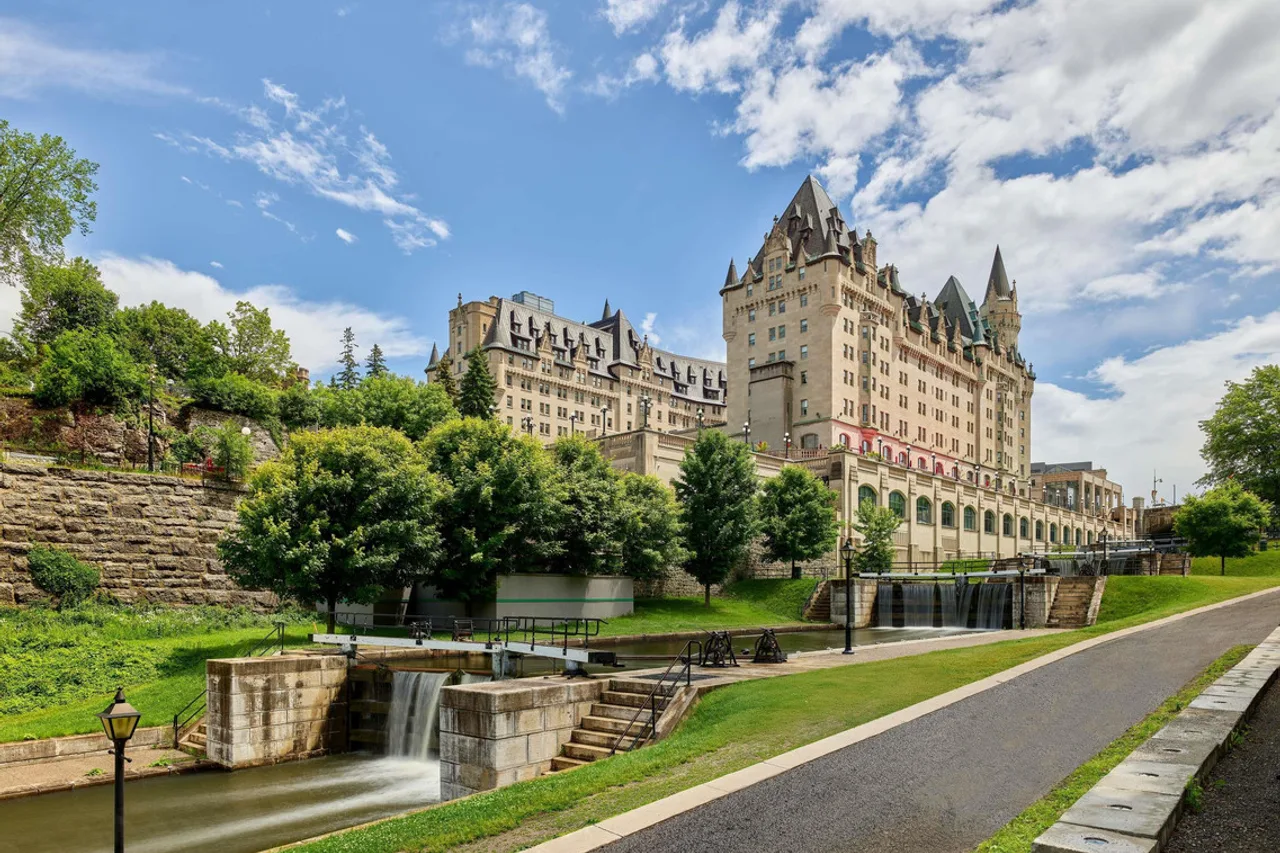 Fairmont Chateau Laurier — rooms and atmosphere