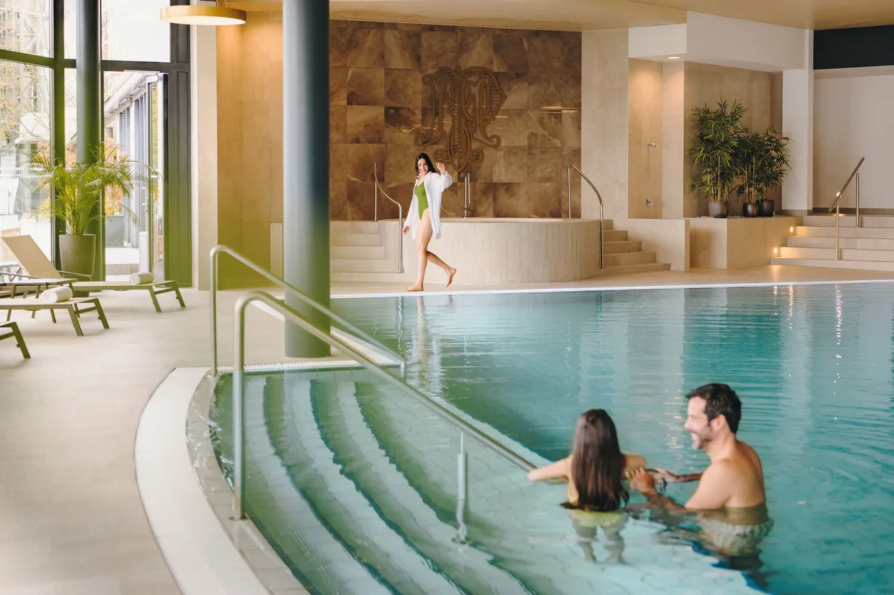 Fairmont Le Montreux Palace — rooms and atmosphere
