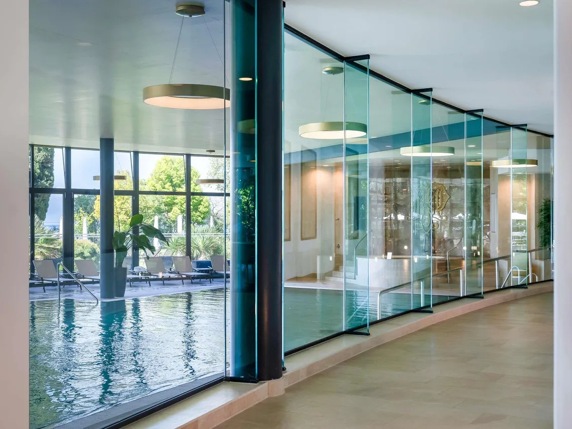Fairmont Le Montreux Palace — rooms and atmosphere