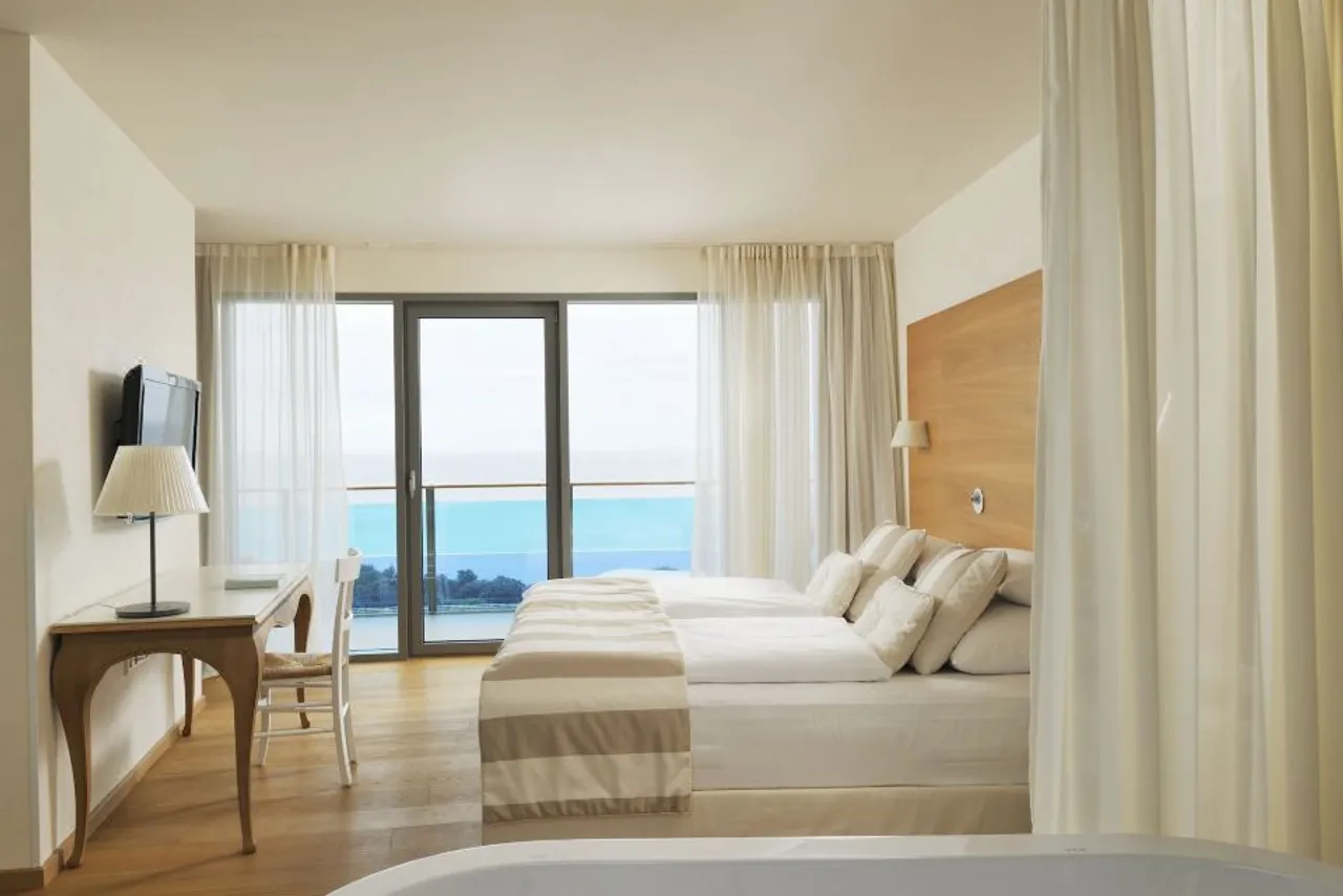 Falkensteiner Hotel & Spa Iadera — rooms and atmosphere