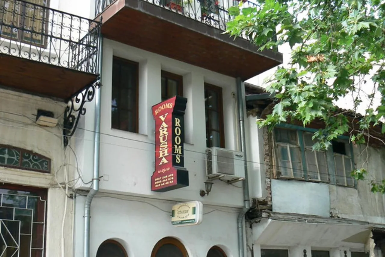 Family Hotel Varusha — ภาพห้องพักและบรรยากาศ