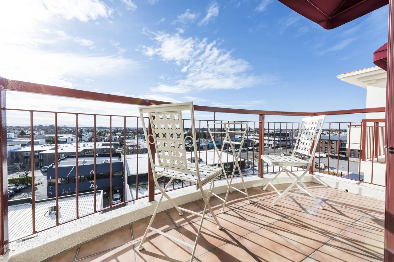 Fino Hotel & Suites — rooms and atmosphere