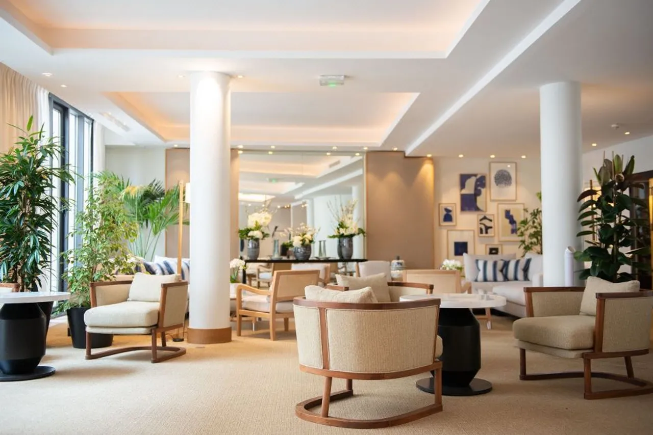 Five Seas Cannes, a Member of Design Hotels — ภาพห้องพักและบรรยากาศ